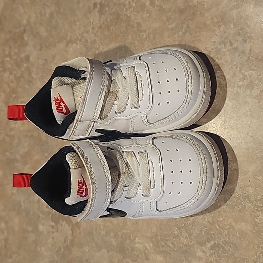 Nike toddler sneakers with black glitter Nike sign